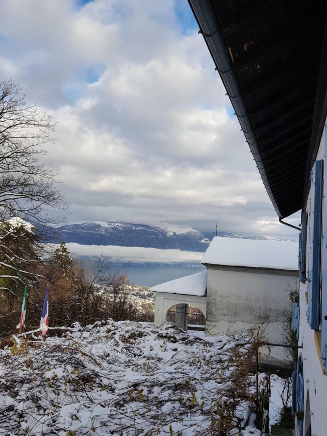 B&B Il Gatto Nero Castelveccana Екстериор снимка